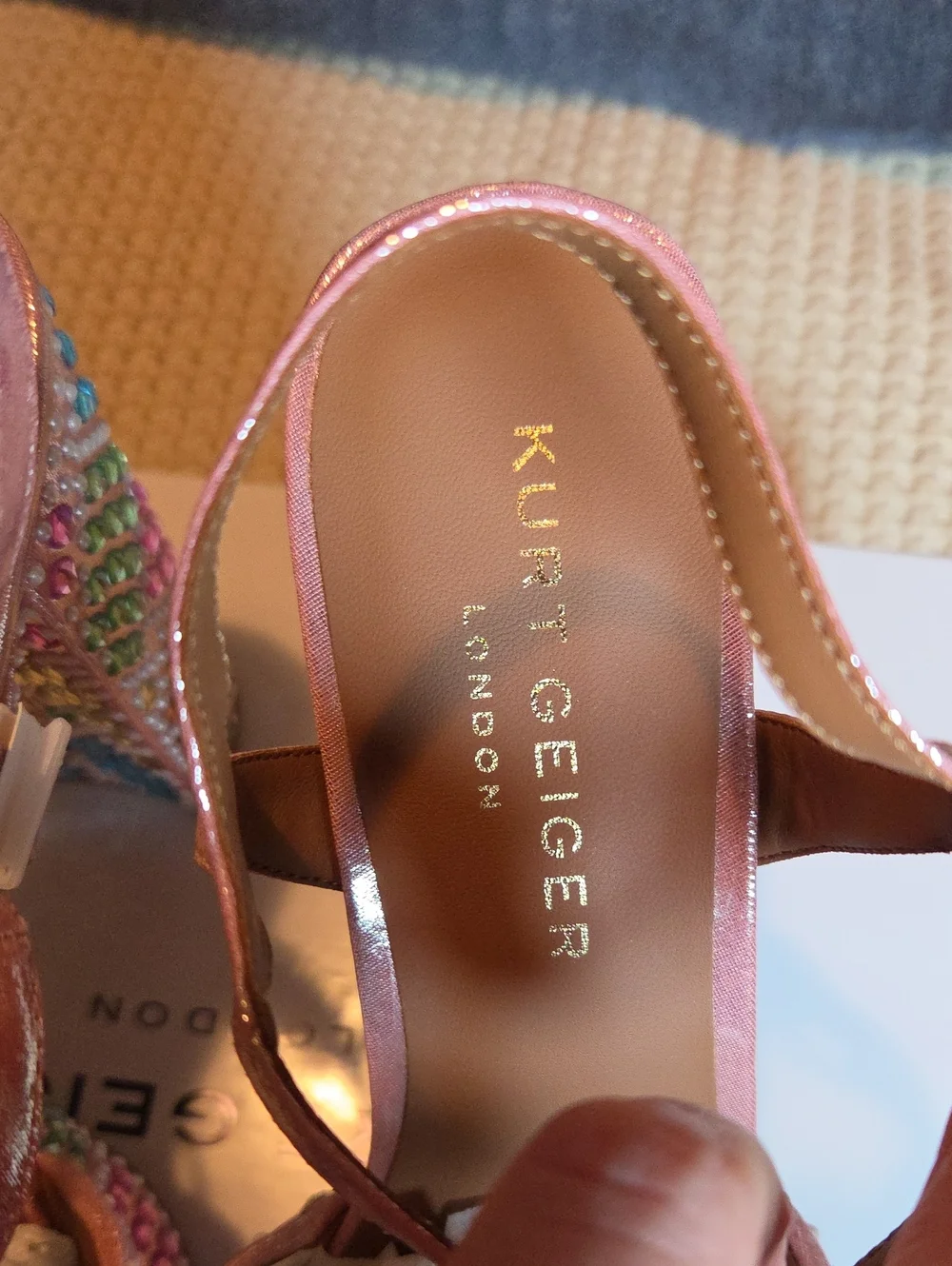 Kurt Geiger London Brixton Platform Heel Sandal Shoe Pink Embellished Sz 9.5